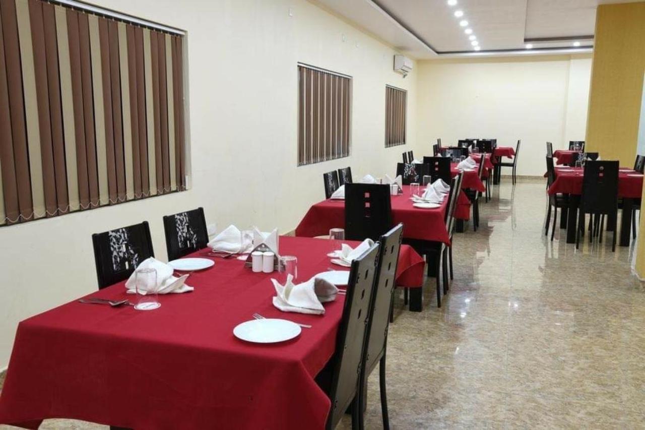 Hotel Mariya International Bodh Gaya Dış mekan fotoğraf